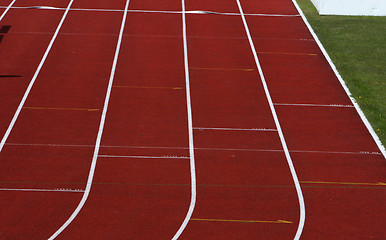 Image showing straight running track