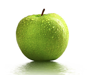 Image showing wet green apple