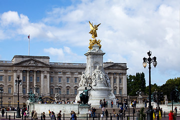 Image showing Victoria Memorial in London