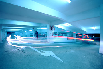 Image showing traffic in car park