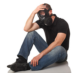 Image showing man with gas mask