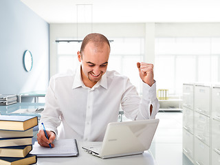 Image showing man with laptop