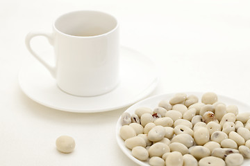 Image showing yogurt raisins and coffee