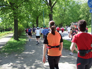 Image showing Stockholm Marathon in the greenery