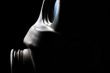 Image showing Studio shot of a gasmask with frontal lighting