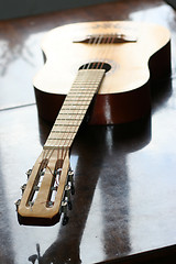 Image showing acoustic guitar