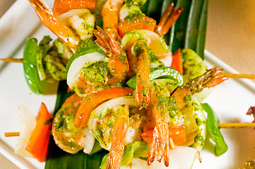 Image showing shrimps and vegetables skewers