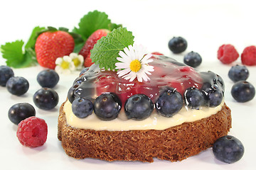 Image showing Forest fruit tart