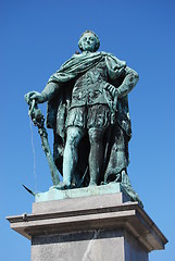 Image showing Statue of the Swedish king 