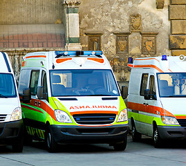 Image showing Ambulance team