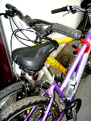 Image showing 2 bikes locked