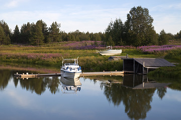 Image showing White boat mooring