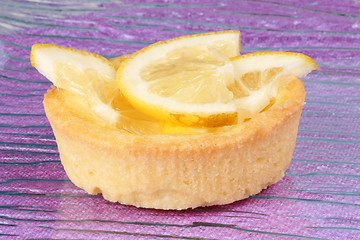 Image showing Mini lemon fruit tart