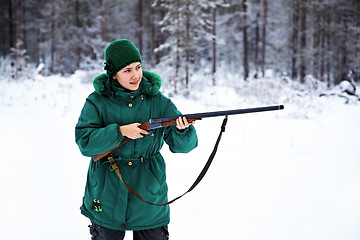 Image showing The young girl makes a flight-shot