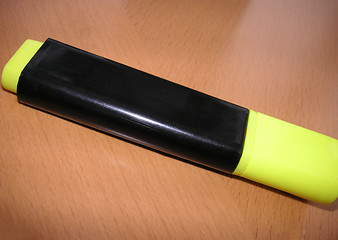 Image showing yellow marker pen