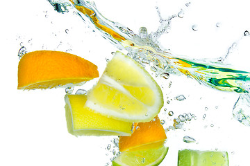 Image showing citrus fruit splashing