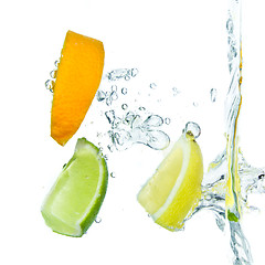 Image showing citrus fruit splashing