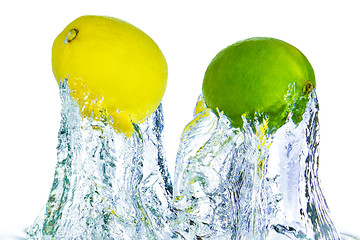 Image showing citrus fruit splashing