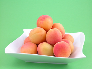 Image showing apricots