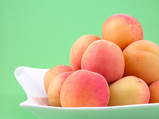 Image showing pile of apricots