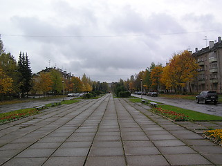 Image showing Victory square (autumn)