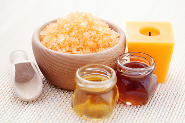 Image showing honey bath salt