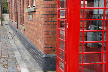 Image showing British telephone booth