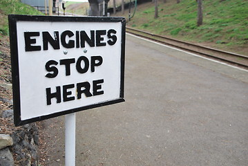 Image showing Engines stop here sign