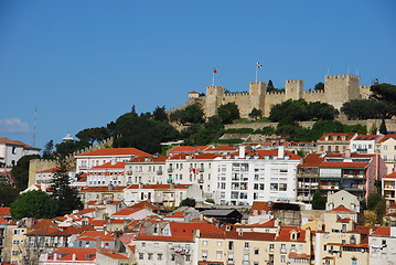 Image showing Lisbon cityscape with Sao Jorge Castle