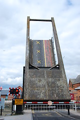 Image showing Drawbridge in Gloucester