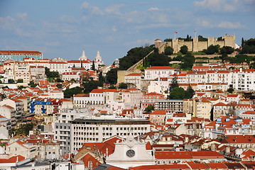 Image showing Lisbon cityscape with Sao Jorge Castle