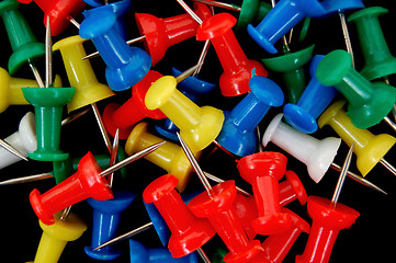 Image showing colored push pins