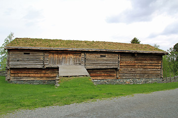 Image showing Old barn