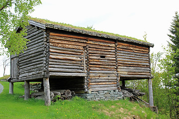 Image showing Old barn