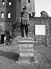 Image showing Julius Caesar statue