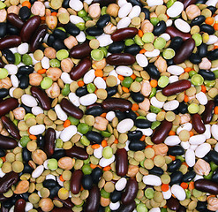 Image showing Black and red string bean, lentil, green and yellow peas as back