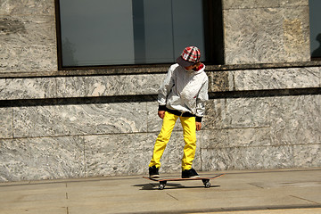 Image showing Boy skating in the city