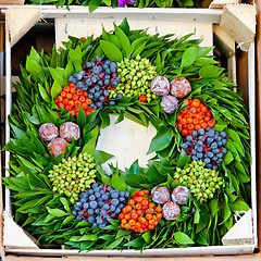 Image showing Fruit wreath