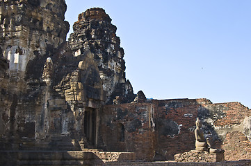 Image showing Wat Phra Prang Sam Yot