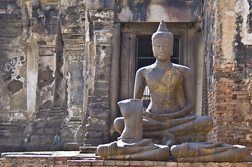 Image showing Wat Phra Prang Sam Yot