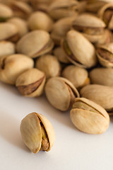 Image showing pistachios