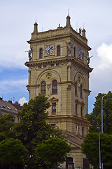 Image showing water tower in a city park.