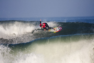 Image showing Woman surfer