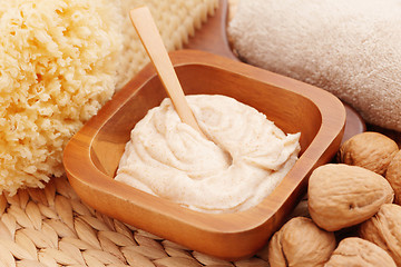 Image showing walnut body scrub