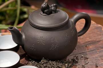 Image showing chinese green tea pot and cups