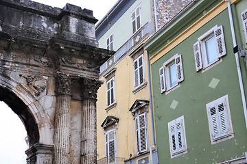 Image showing Arch of Sergius ( Roman gate ) in Pula, Croatia