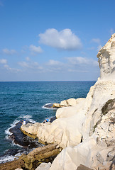 Image showing The white chalk cliffs of Rosh ha-Hanikra