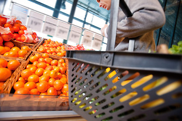 Image showing Man in Supermarket