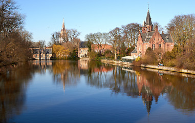 Image showing lake reflects of littel palace. Bruges