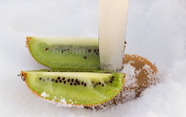 Image showing cooled  kiwi  3